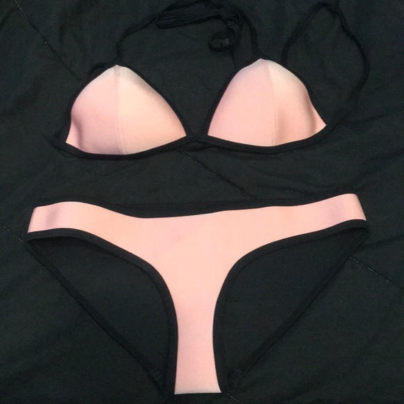 triangl swimwear Other - Triangl bathing suit pink